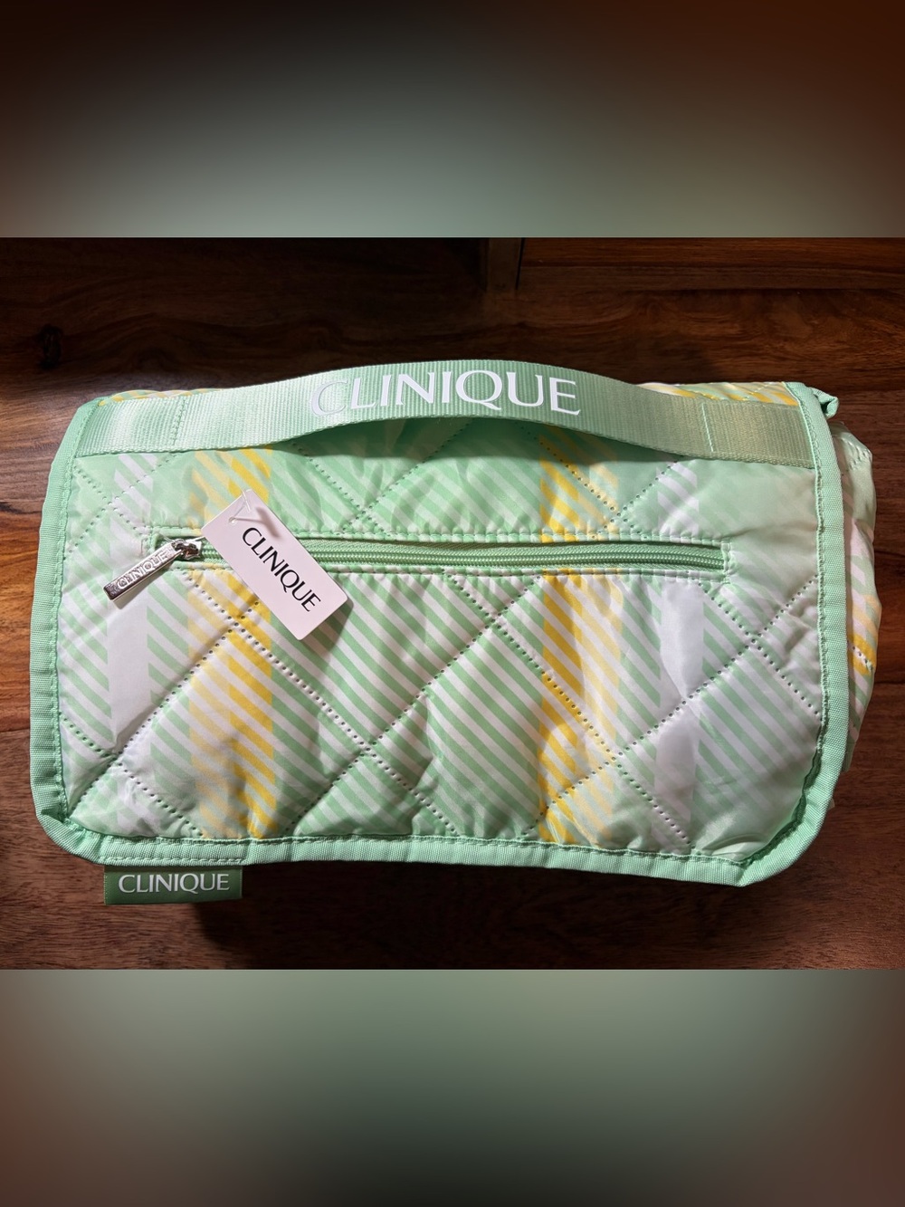 Clinique Mint Green Quilted Cosmetic Pouch / Fold Up Beach Blanket